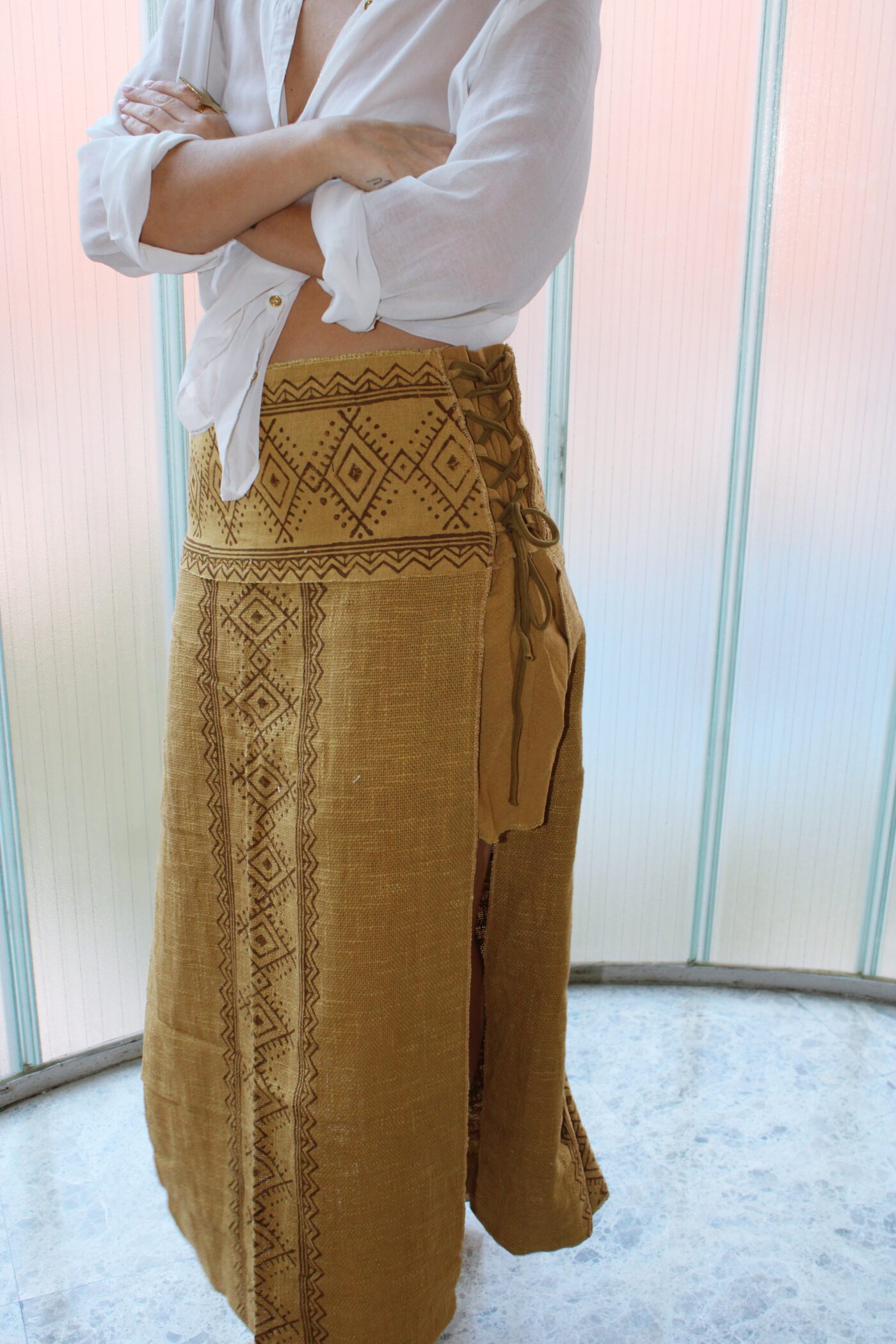 Falda Indonesia