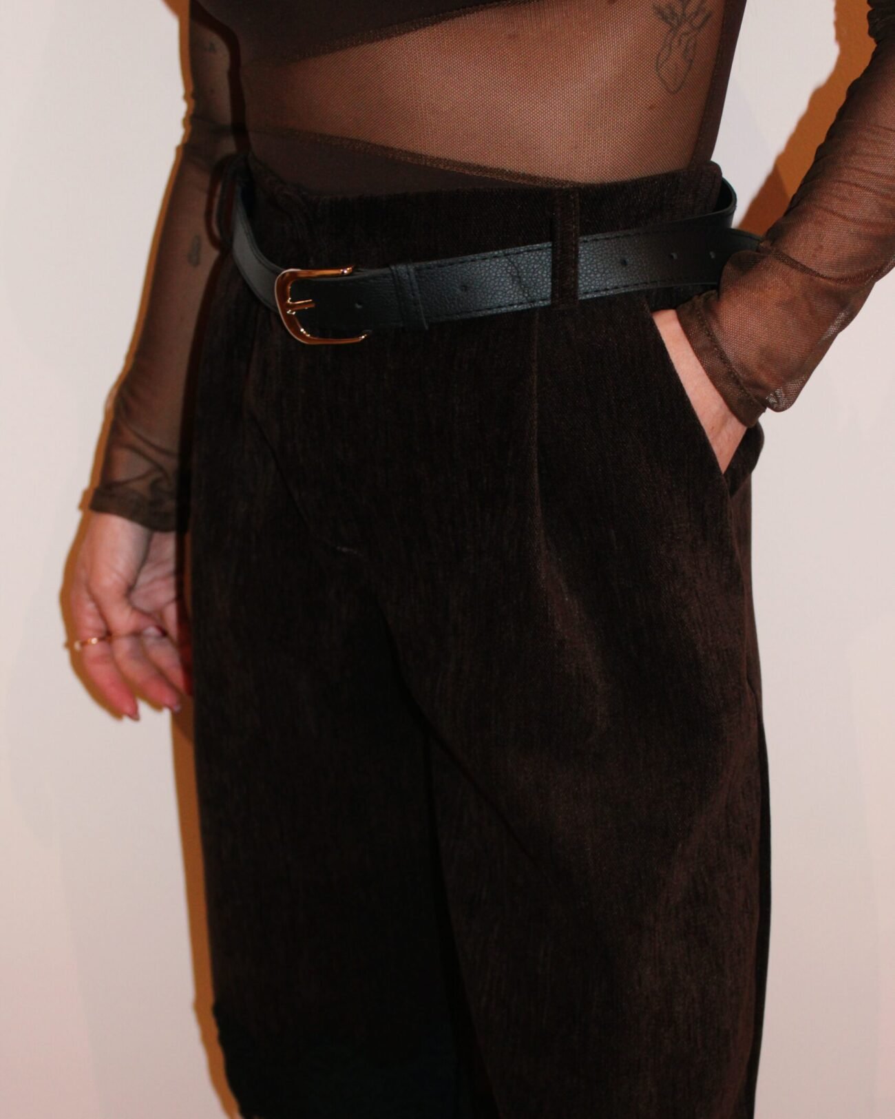 Pantalón puntilla
