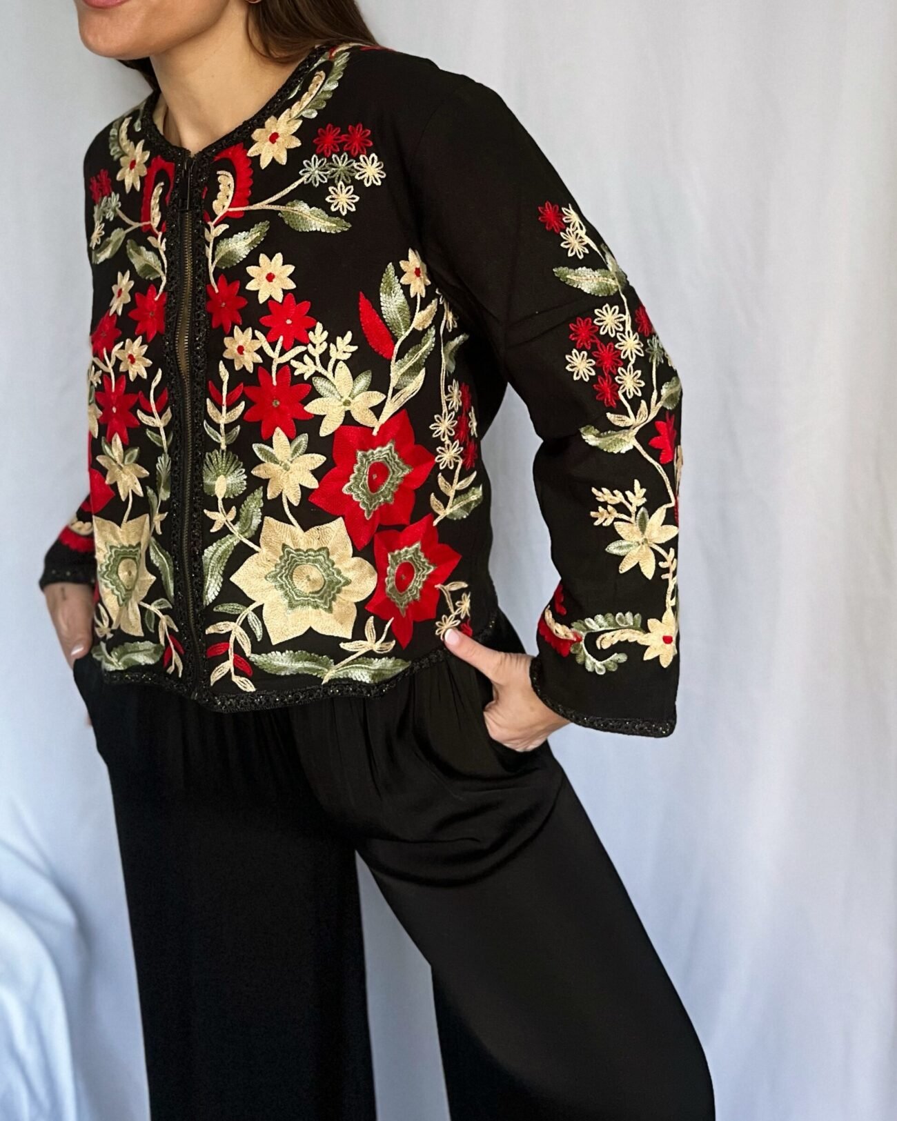 Chaqueta bordada