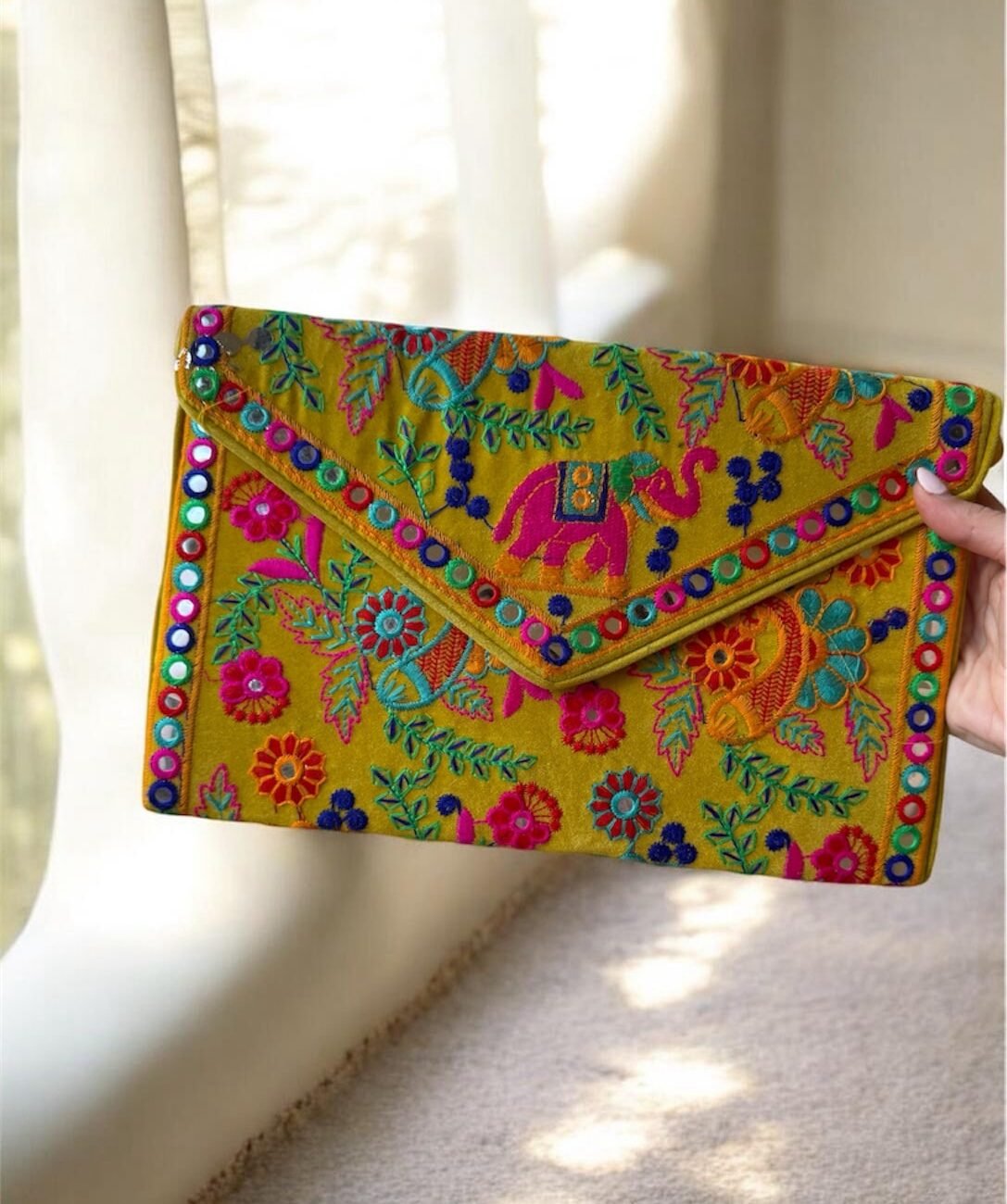 Cartera India
